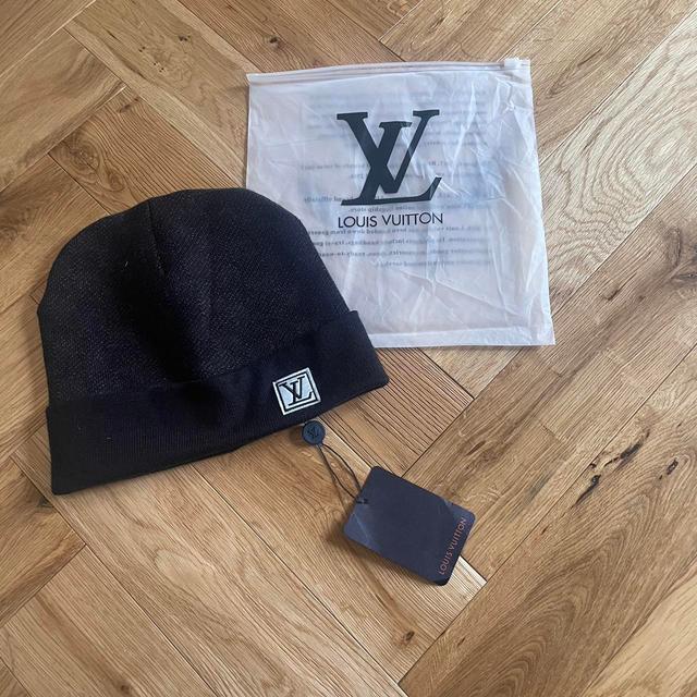 Louis Vuitton Men's Beanies - Black on Productcaster.