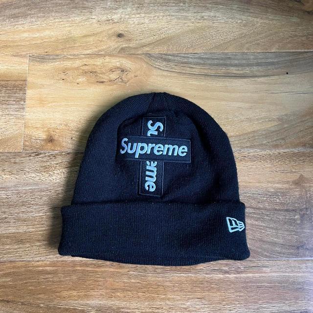 Supreme Men's Beanies - Black on Productcaster.