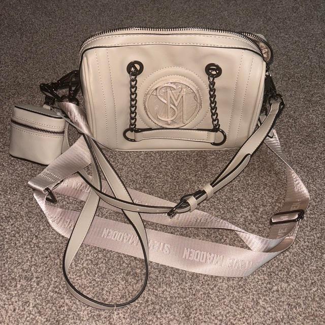 Steve Madden Women's Crossbody bags - Cream on Productcaster.