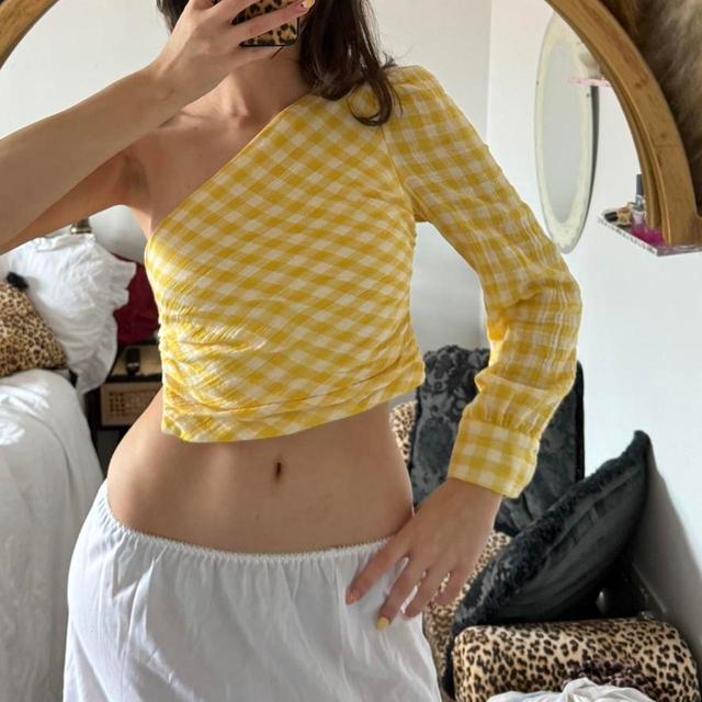 Preloved Women's Crop top - Yellow/White - 8 on Productcaster.