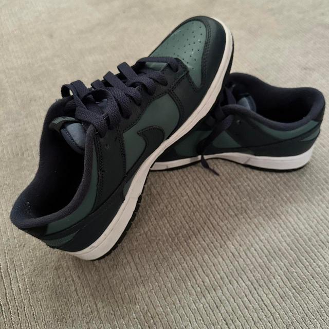 Nike Men's Trainers - Green - UK 8.5 on Productcaster.