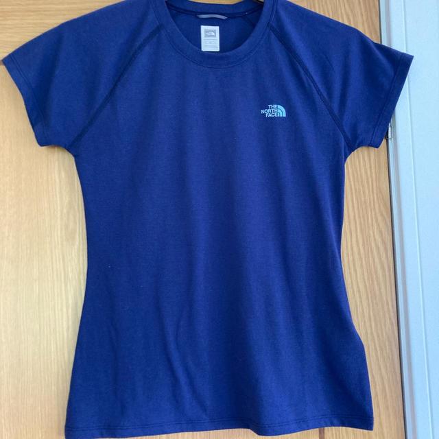 The North Face Women's T-shirt - Navy - S on Productcaster.