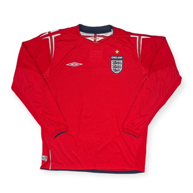 Umbro Men's T-shirt - Red - M on Productcaster.