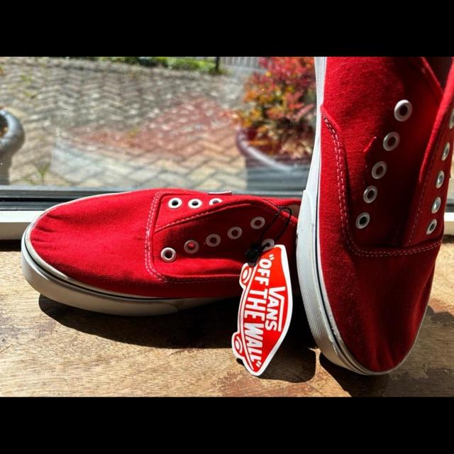 Vans Men's Trainers - Red - UK 9 on Productcaster.