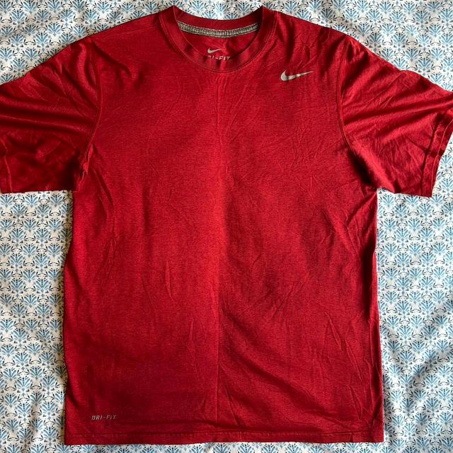 Nike Men's T-shirt - Red - M on Productcaster.