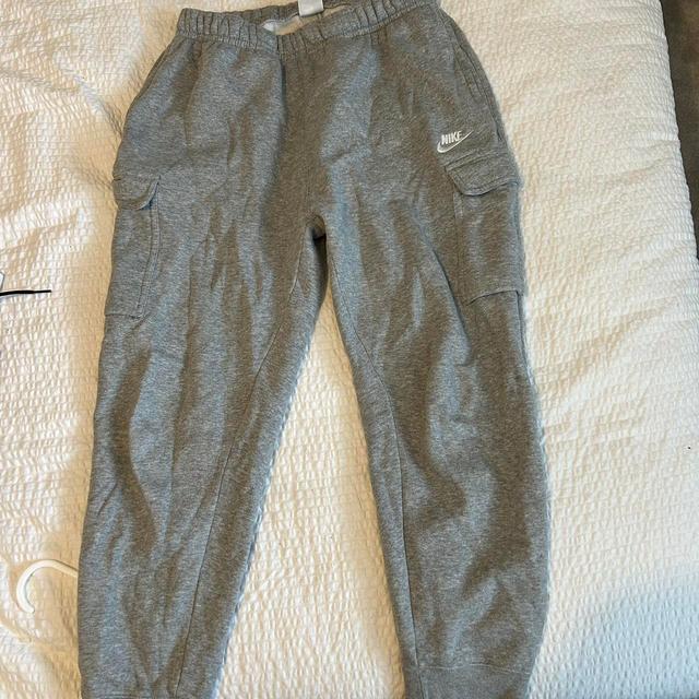 Nike Men's Sweatpants - Grey - M on Productcaster.