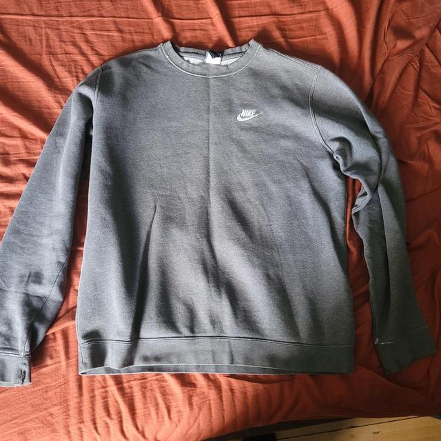 Nike Men's Sweatshirt - Grey/White - M on Productcaster.