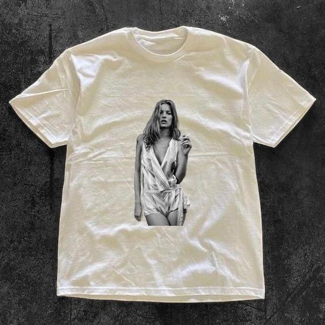 Vintage Women's T-shirt - White - S on Productcaster.