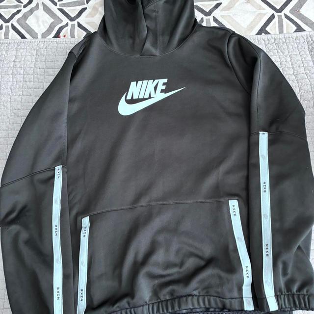 Nike Kids' Hoodie - Black - 14 years on Productcaster.