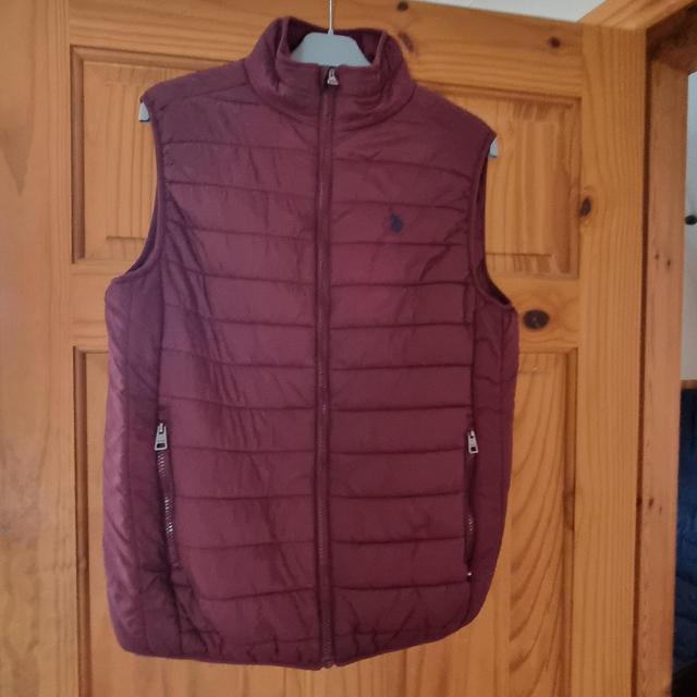 U.S. Polo Assn. Men's Gilet - Burgundy - M on Productcaster.