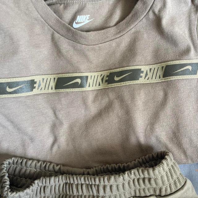 Nike Kids' Top - Khaki - 18-24 months on Productcaster.