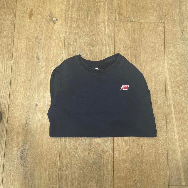 New Balance Men's Sweatshirt - Navy - XS on Productcaster.