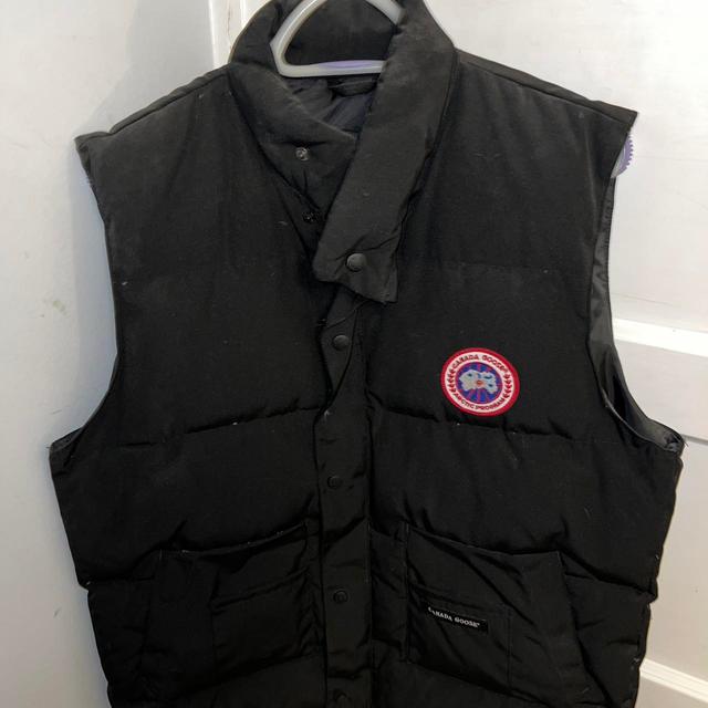 Canada Goose Men's Gilet - Black - L on Productcaster.