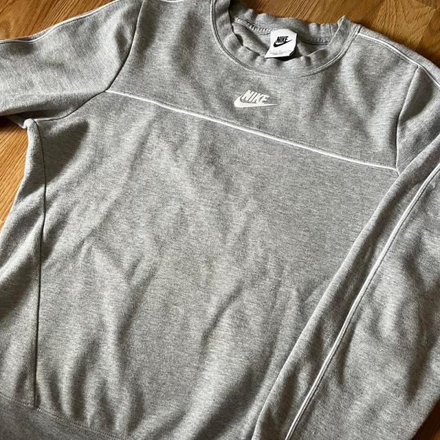 Nike Men's Sweatshirt - Grey - S on Productcaster.