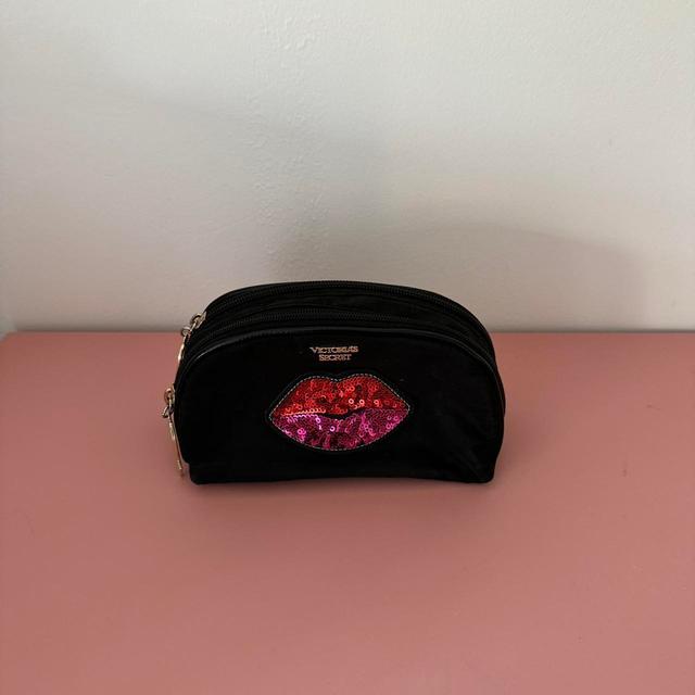 Victoria's Secret Women's Makeup and wash bags - Black on Productcaster.