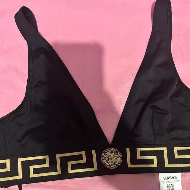 Versace Women's Crop top - Black - S on Productcaster.