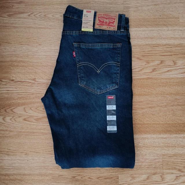 Levi's Men's Jeans - Navy - 36" on Productcaster.