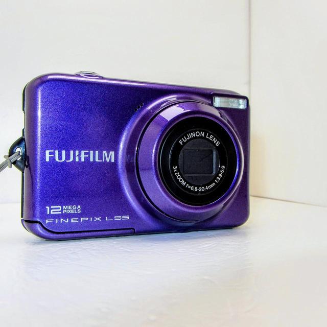 Fujifilm Digital cameras - Purple on Productcaster.