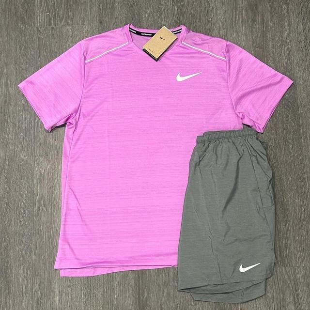 Nike Men's T-shirt - Pink/Grey - M on Productcaster.