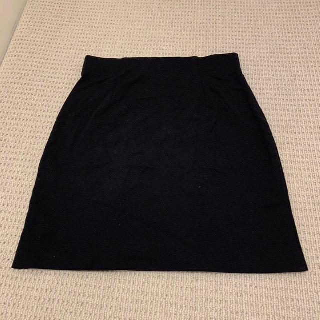 Marks & Spencer Women's Skirt - Black - UK 10 on Productcaster.