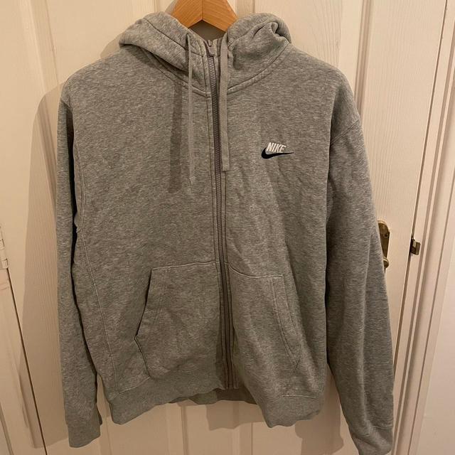 Nike Men's Hoodie - Grey - M on Productcaster.