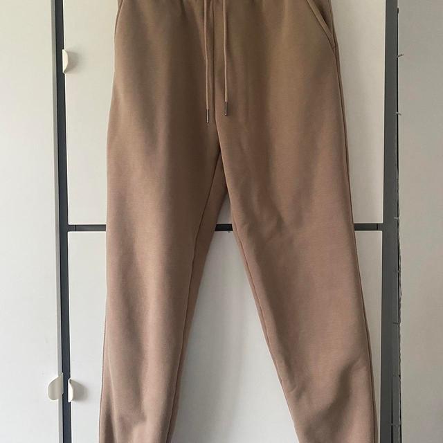 UNIQLO Women's Sweatpants - Tan - XS on Productcaster.