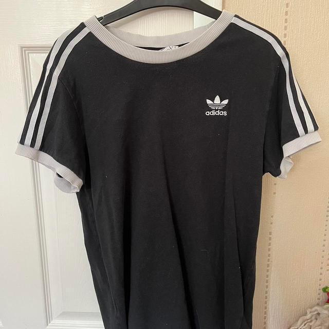 Adidas Women's T-shirt - Black - 8 on Productcaster.