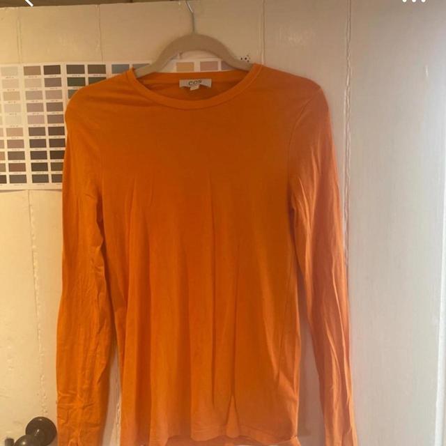 COS Women's T-shirt - Orange - 8 on Productcaster.