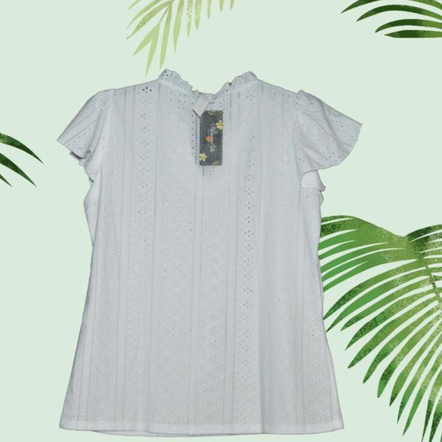 Women's Top - White - S on Productcaster.