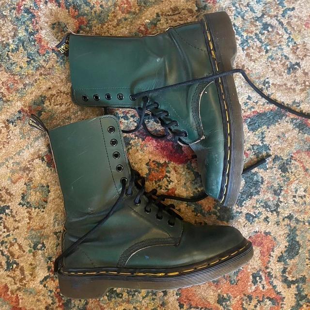 Dr. Martens Women's Boots - Green - UK 3 on Productcaster.