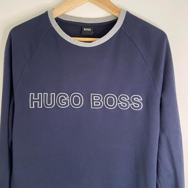 Hugo Boss Men's T-shirt - Navy - S on Productcaster.