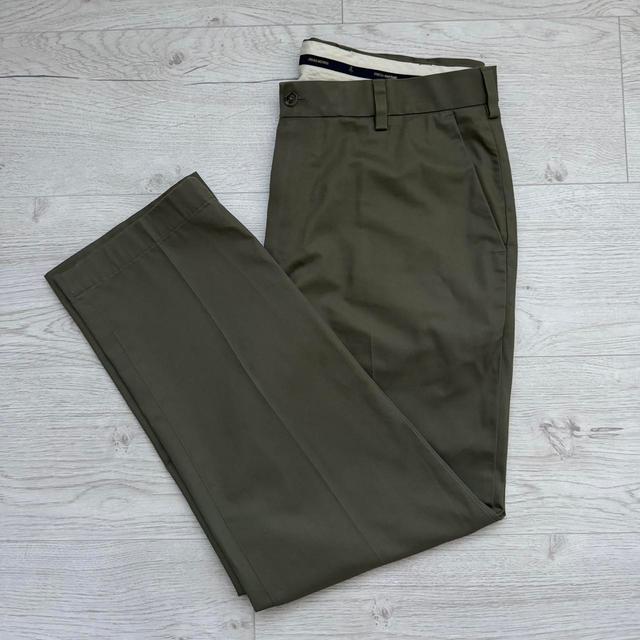 Brooks Brothers Men's Trousers - Khaki/Green - XL on Productcaster.