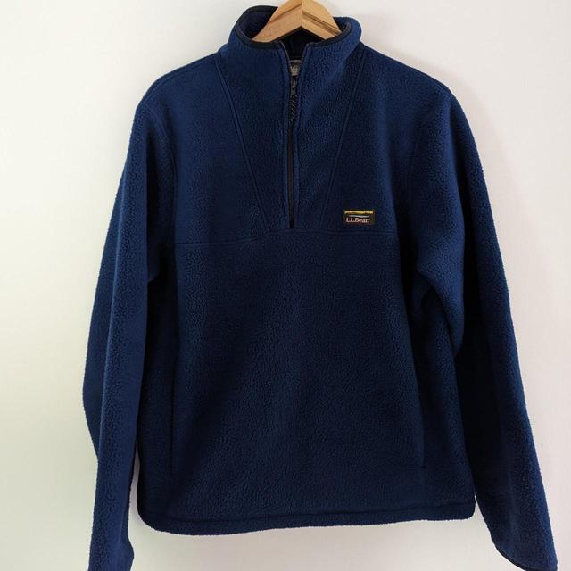 L.L.Bean Men's Sweatshirt - Blue - M on Productcaster.