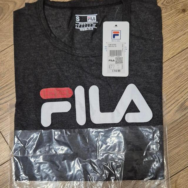 Fila Men's T-shirt - Black - S on Productcaster.