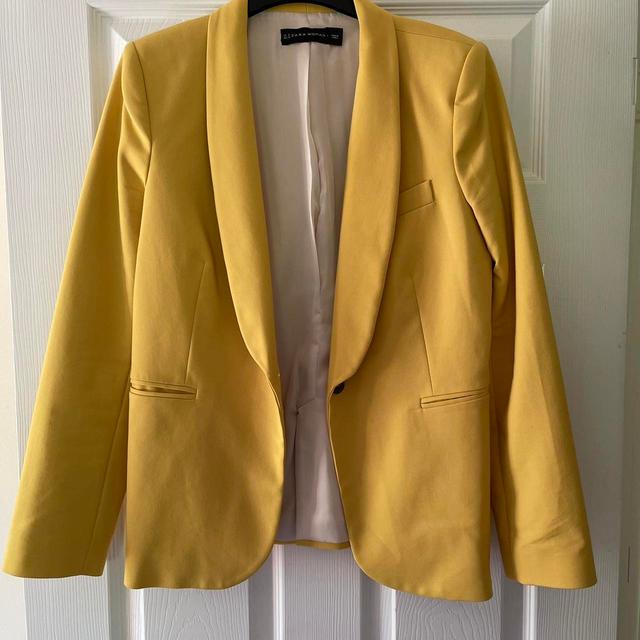 Zara Women's Blazer Jacket - Yellow - UK 10 on Productcaster.