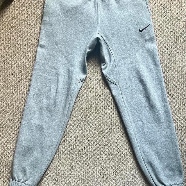 Nike Men's Sweatpants - Grey - S on Productcaster.