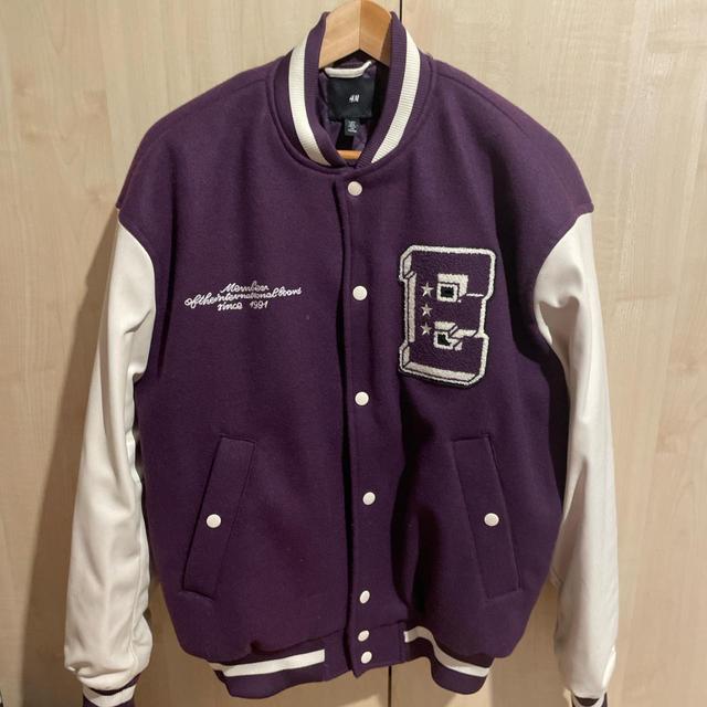 H&M Men's Varsity Jacket - Purple/White - S on Productcaster.