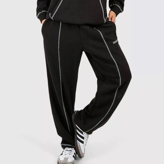 Women's Sweatpants - Black - M on Productcaster.