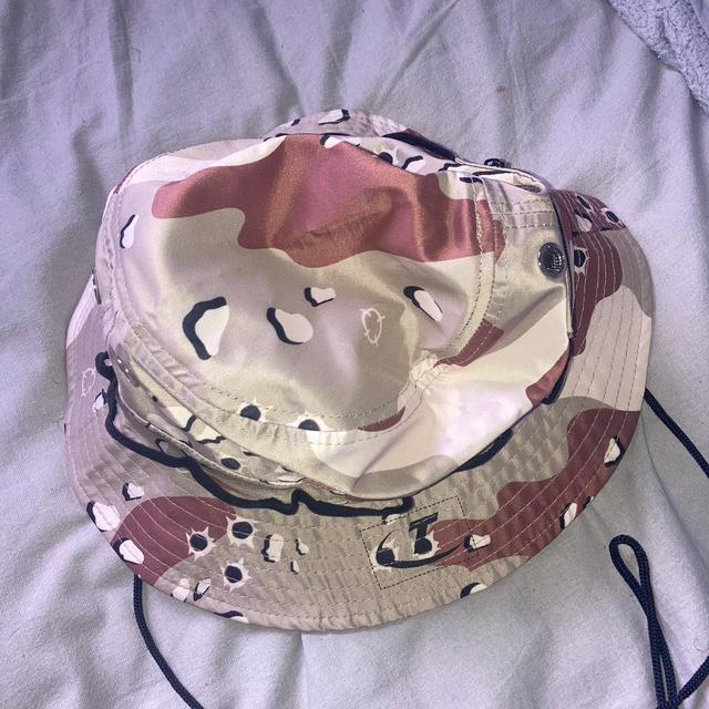 Trapstar Men's Bucket hats - Multi/Cream on Productcaster.