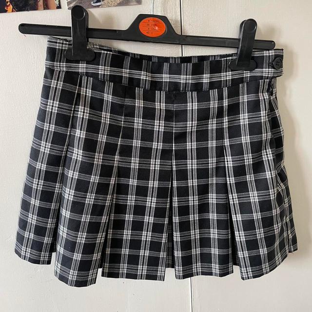 H&M Women's Skirt - Black/Grey - UK 8 on Productcaster.