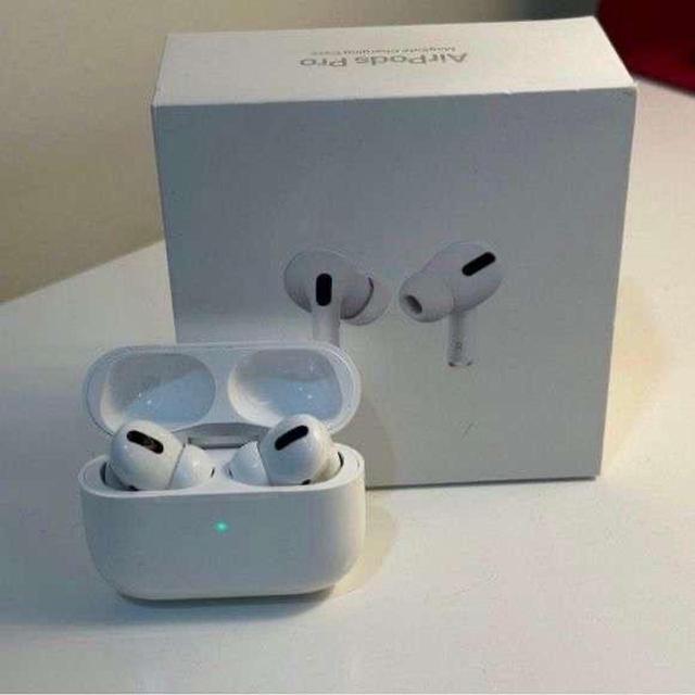 Apple Headphones - White on Productcaster.