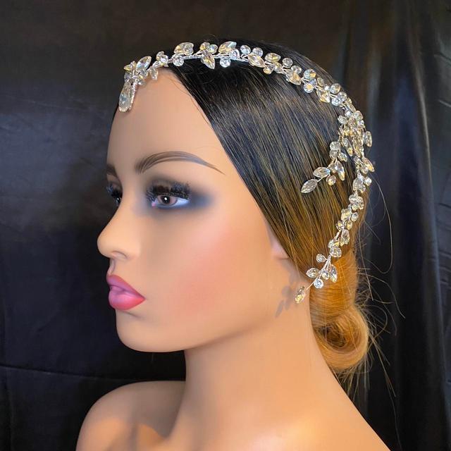 Women's Hair accessory - Silver on Productcaster.