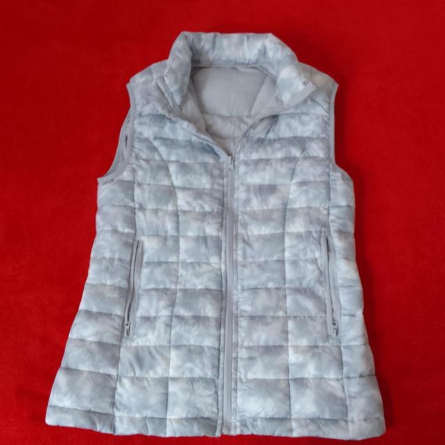 Women's Gilet - Grey/White - UK 4 on Productcaster.