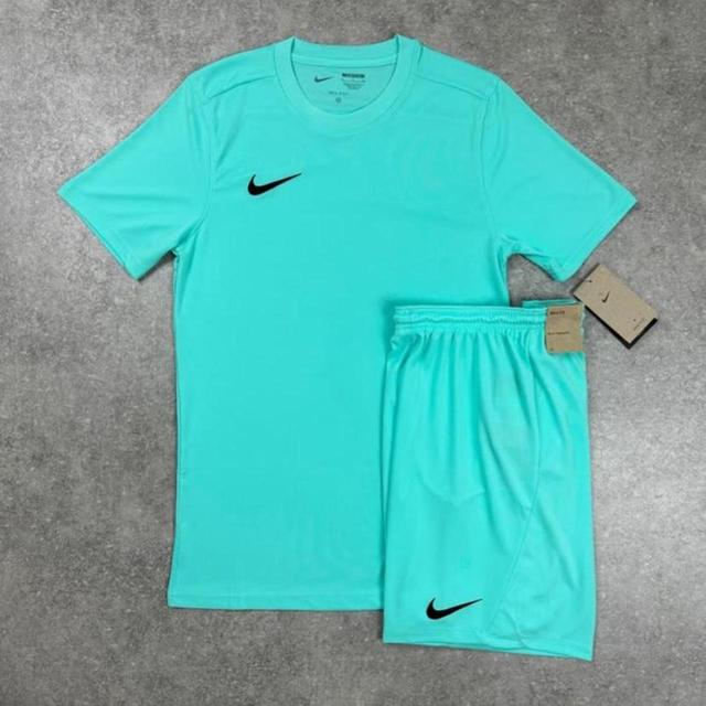 Nike Men's T-shirt - Blue/Green - L on Productcaster.