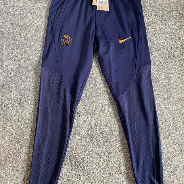 Nike Men's Trousers - Navy - M on Productcaster.