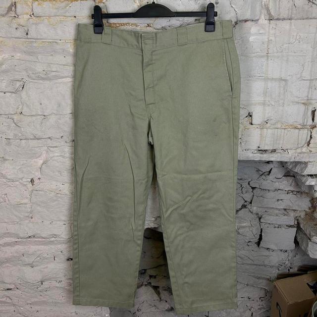 Dickies Men's Straight leg Chino Trousers - Green/Khaki - 37" on Productcaster.