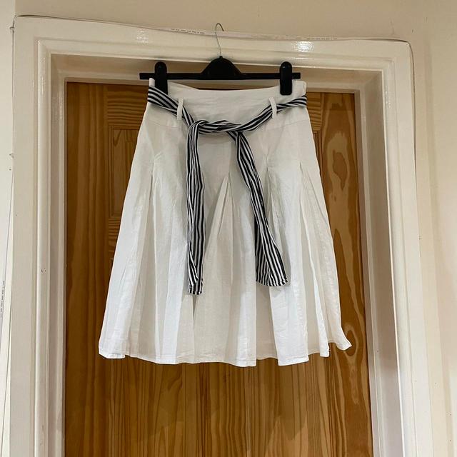 Primark Women's Skirt - White - UK 8 on Productcaster.