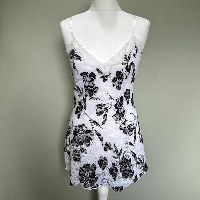 Secret Treasures Women's Slip Dress - Black/White - S on Productcaster.