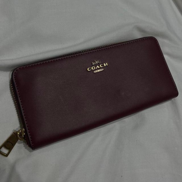 Coach Women's Wallet - Burgundy on Productcaster.