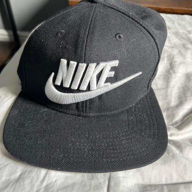 Nike Men's Caps - Black on Productcaster.